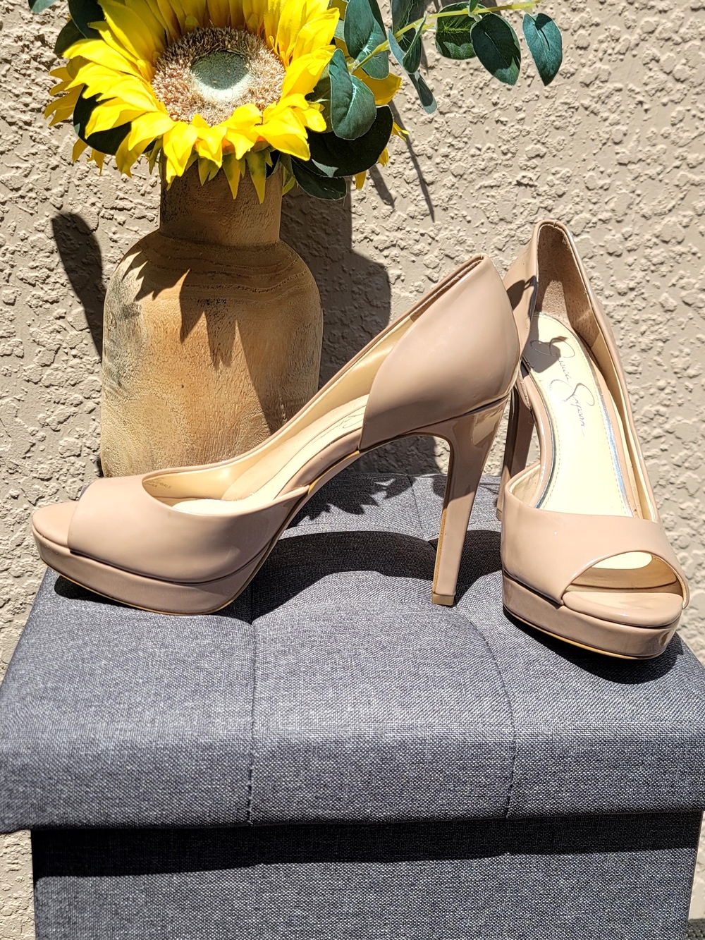 Jessica Simpson Beige Nude Peep-Toe Platform Stilettos